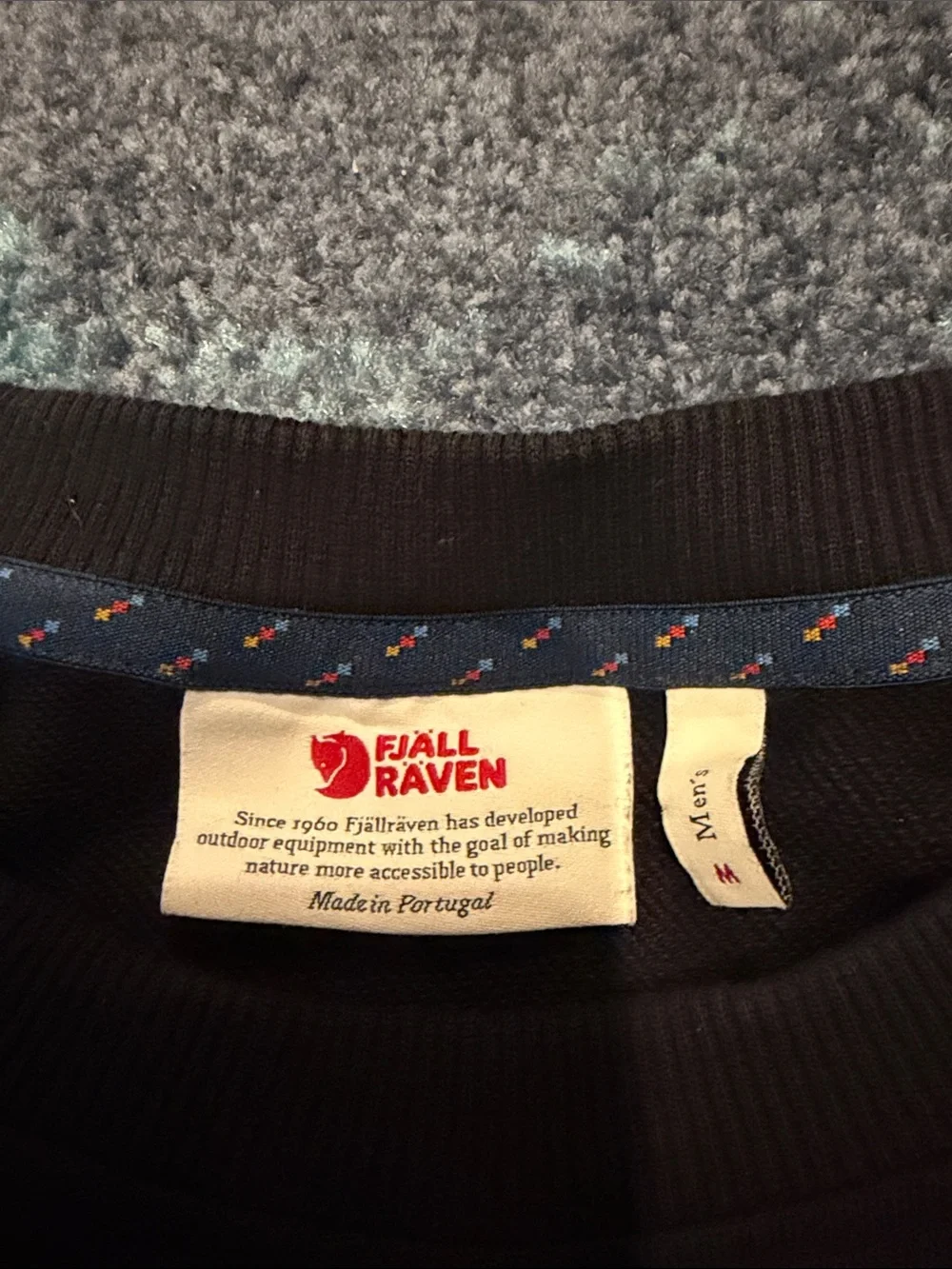 Fjallraven Black Crewneck Sweatshirt with Small Brandedw Patch
